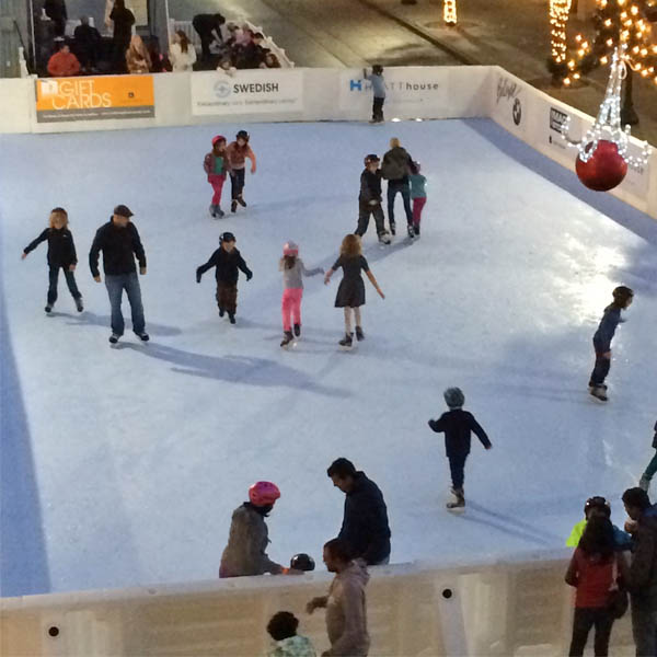 shopping mall synthetic ice